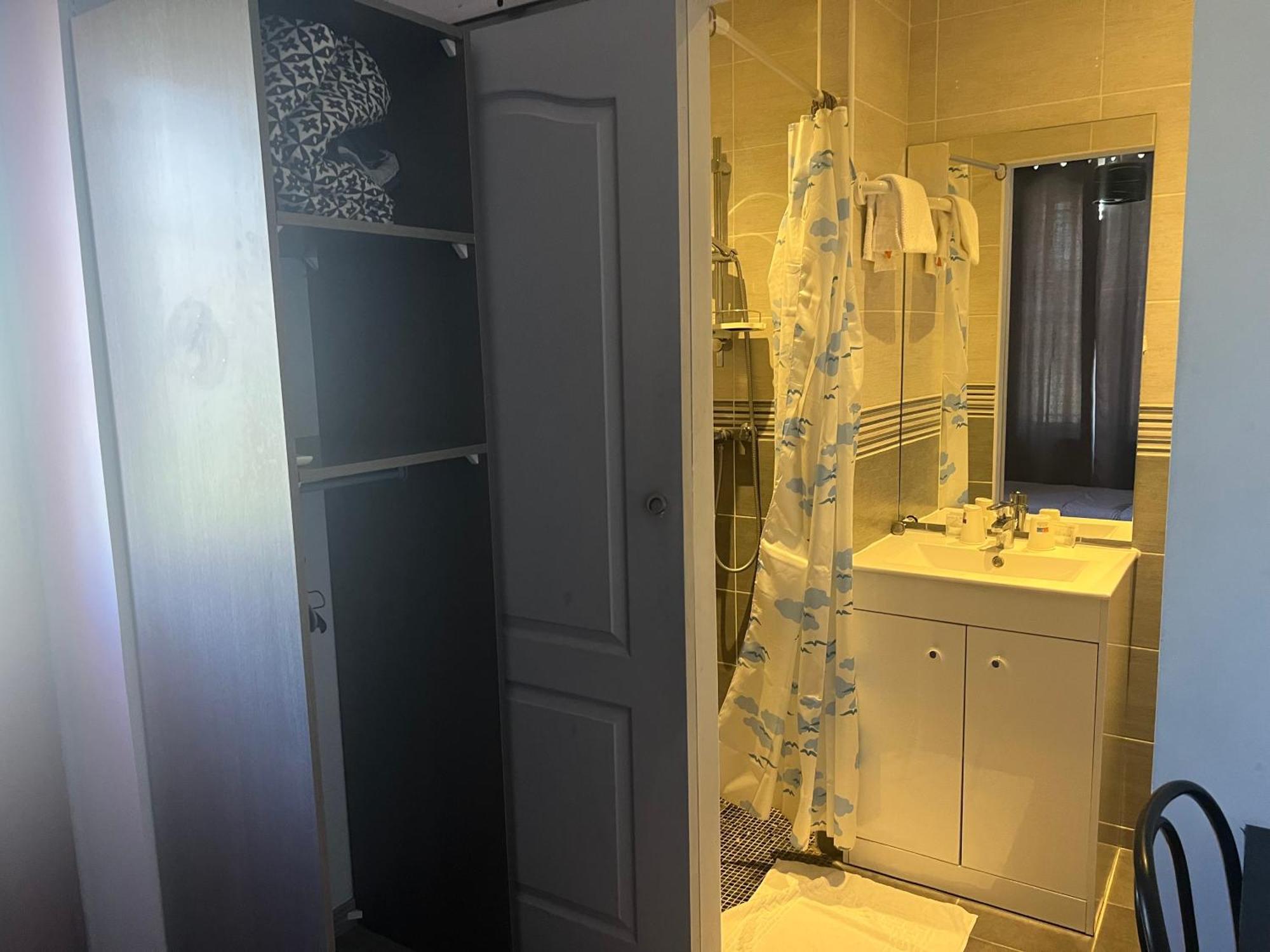 Hotel Des 2 Gares オセール エクステリア 写真