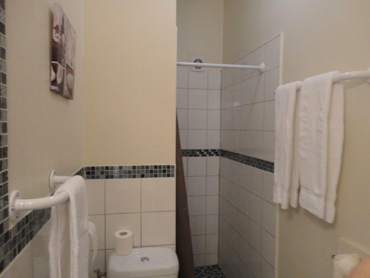 Hotel Des 2 Gares オセール エクステリア 写真