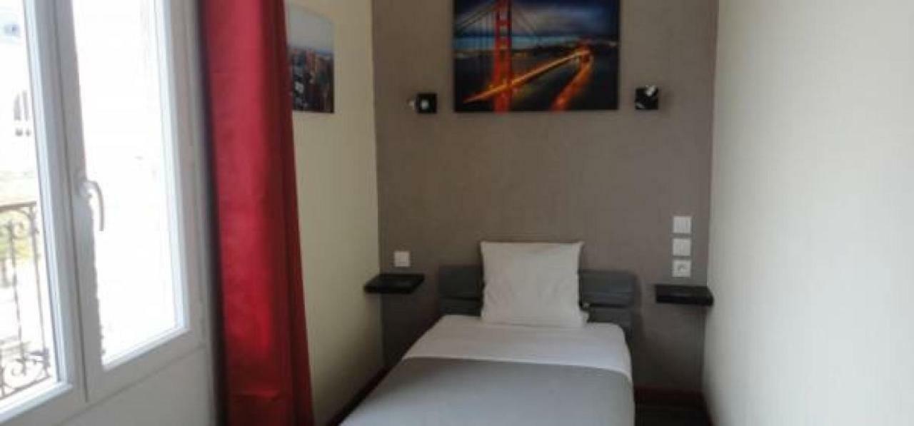 Hotel Des 2 Gares オセール エクステリア 写真